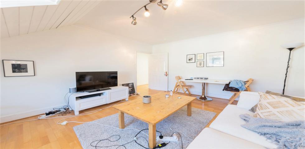 			LET, 1 Bedroom, 1 bath, 1 reception Flat			 Hemstal Road, WEST HAMPSTEAD